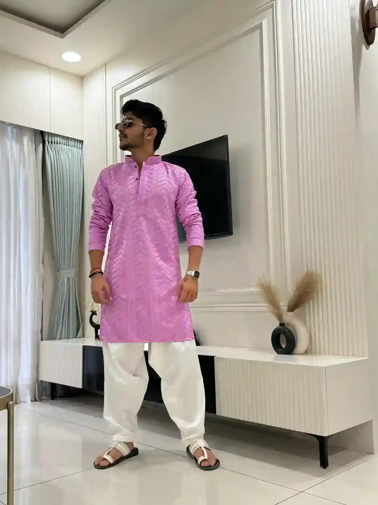 Lavender Color Resham dhaga Lakhanavi work Kurta
