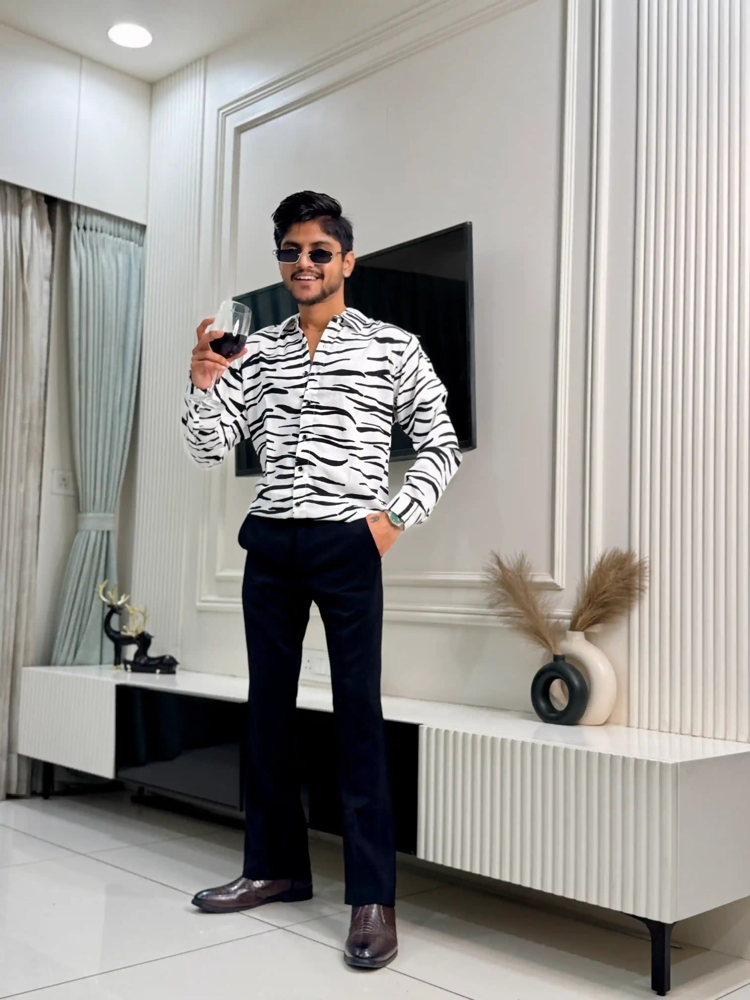 Zebra Stripe Neo Lachka Retro Pair