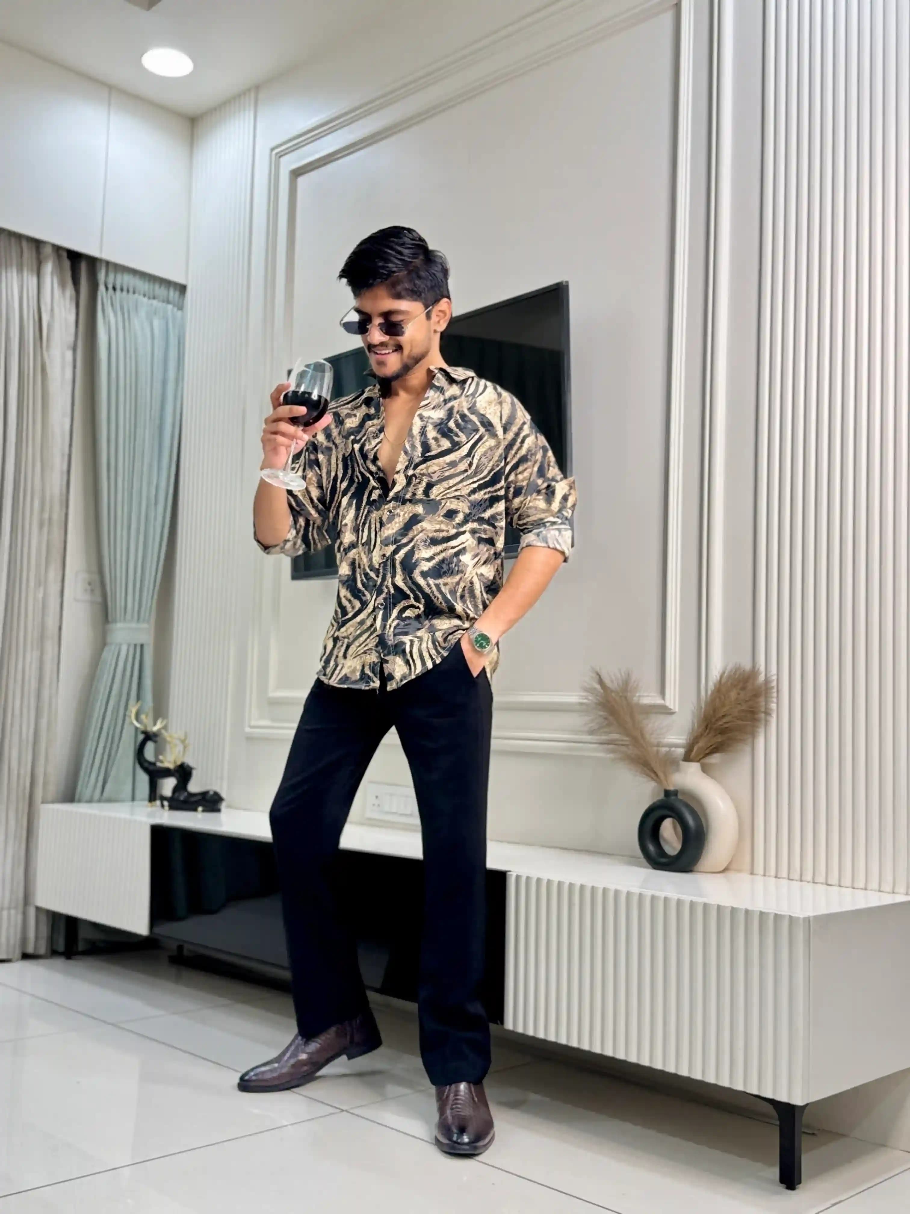 Gold Charcoal Neo Lachka Retro Pair