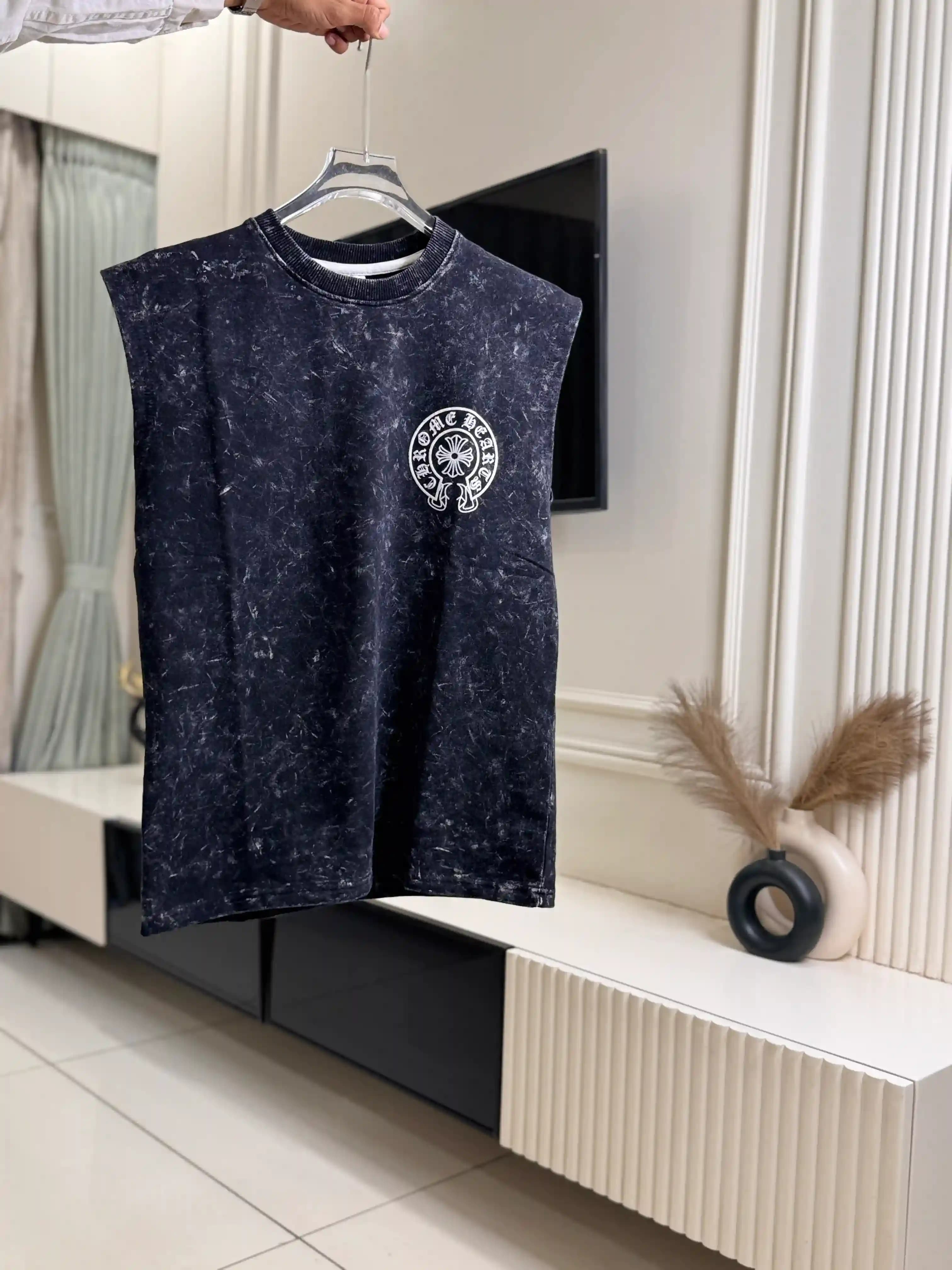 Gothic Crest Acid Washed Muscle Tank